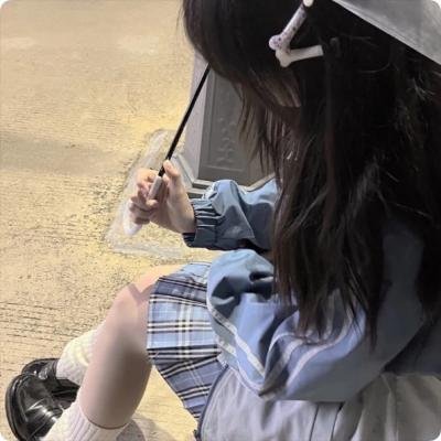 色彩直冲而上海报